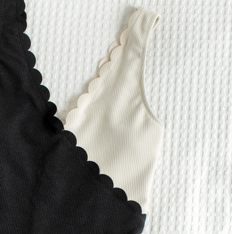 Scalloped Black Beige Splicing High Cut One Piece Swimsuit Women Swimwear Female Ribbed Bather Bathing Suit Swim Lady V2425