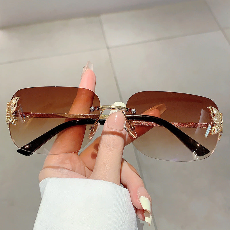 Frameless rectangular butterfly retro women's internet famous street photography diamond studded sunglasses