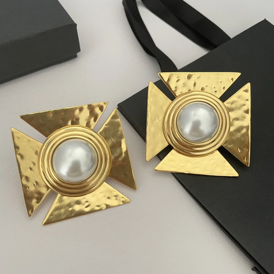 New Designer Top Quality Exaggerated 24KGold Plated Square Pearl Ear Clip Large Earring Women Luxury Jewelry Boutique Trend