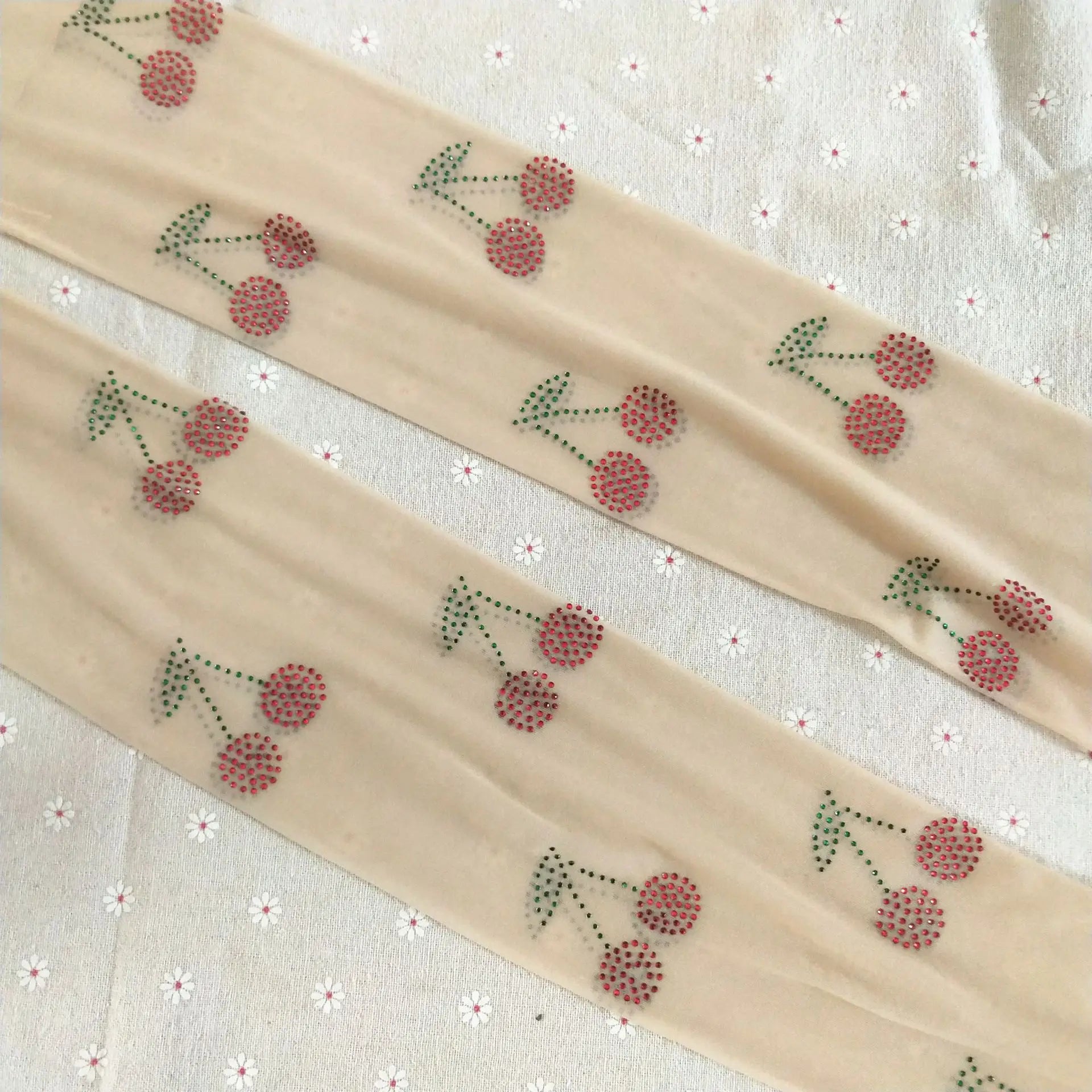 Fashion New Cherry Hot Drill Pantyhose Anti-removal Silk Arbitrary Cut Pantyhose Leggings Character Women's Socks