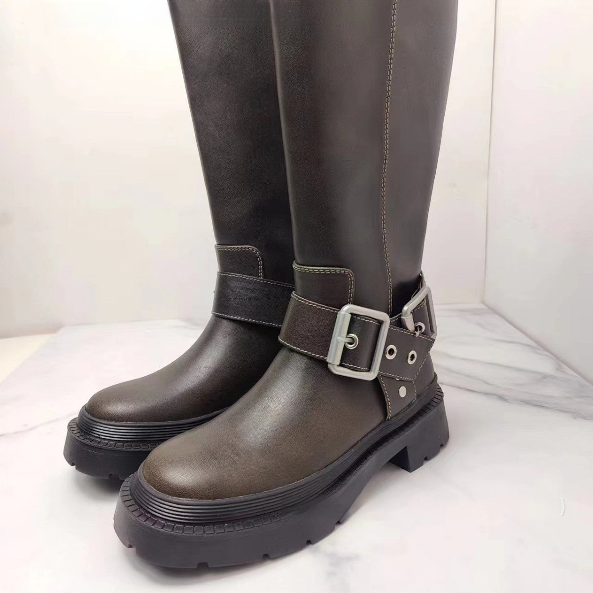 Women's Brown Retro Height Increasing Buckle Decoration High Knight Platform Boots