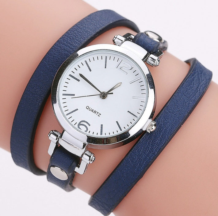 Reloj de pulsera circular para mujer, correa de PU, aleación simple, esfera pequeña, reloj para mujer M