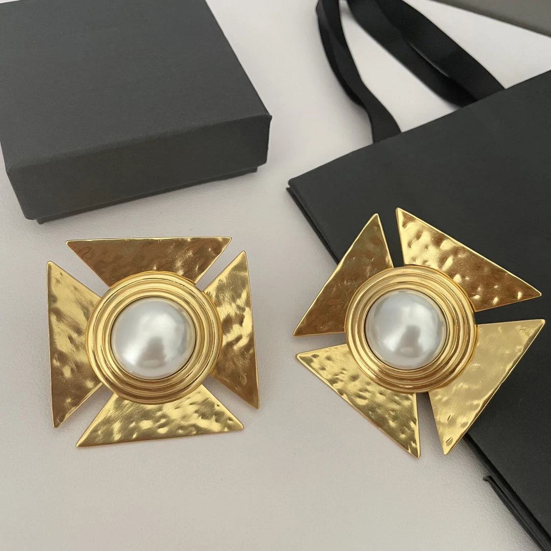 New Designer Top Quality Exaggerated 24KGold Plated Square Pearl Ear Clip Large Earring Women Luxury Jewelry Boutique Trend