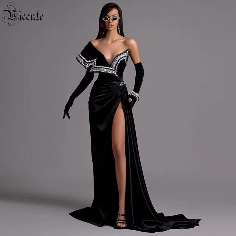 New One-Shoulder Beaded Fashion Beautiful Pleated Folds Slim Long Slit Bandage Dress