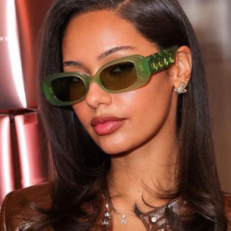 Small frame square sunglasses, new fashionable and high-end sunglasses, street photography and fashion shows, women's personalized sunglasses