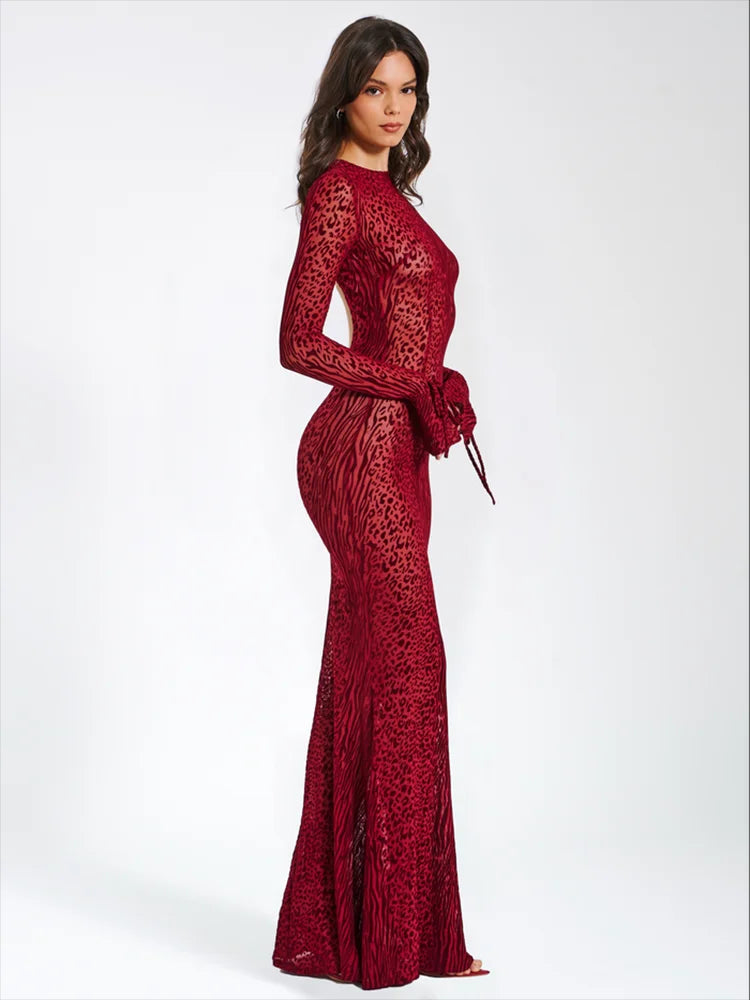Leakage back long dress