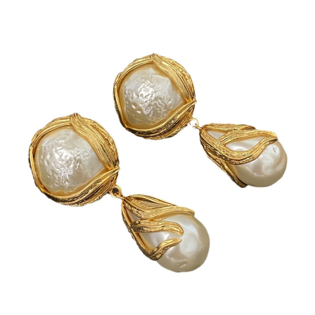 High end temperament, light luxury, fashionable and versatile water droplet earrings 