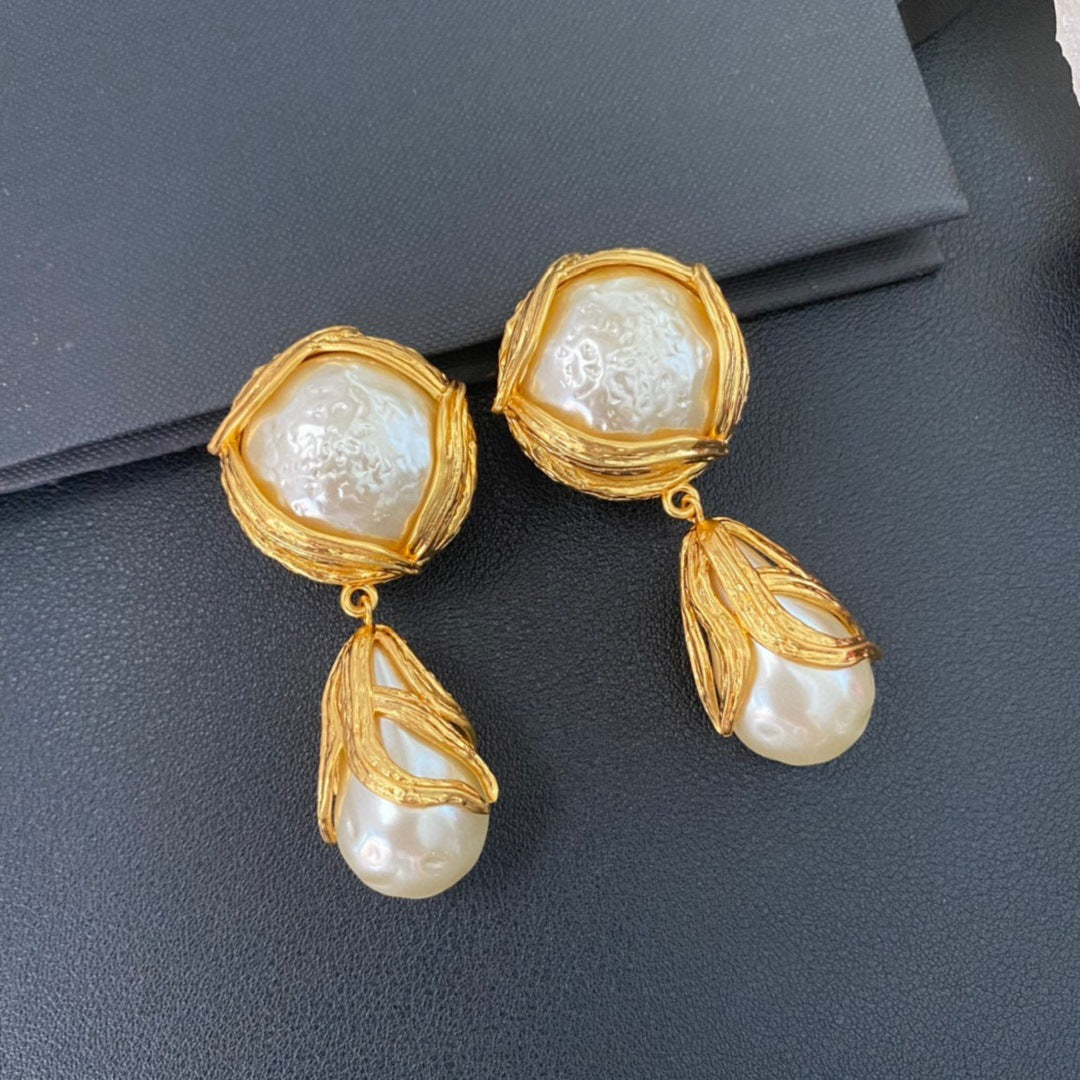 High end temperament, light luxury, fashionable and versatile water droplet earrings 