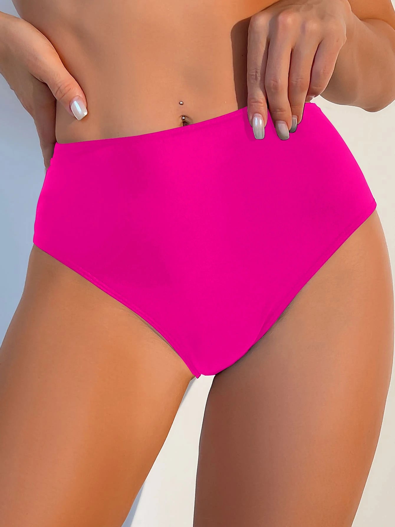Pantaloncini da spiaggia da donna in puro colore push up a vita alta pantaloni corti a triangolo in tessuto tinta unita bikini design senso costume da bagno