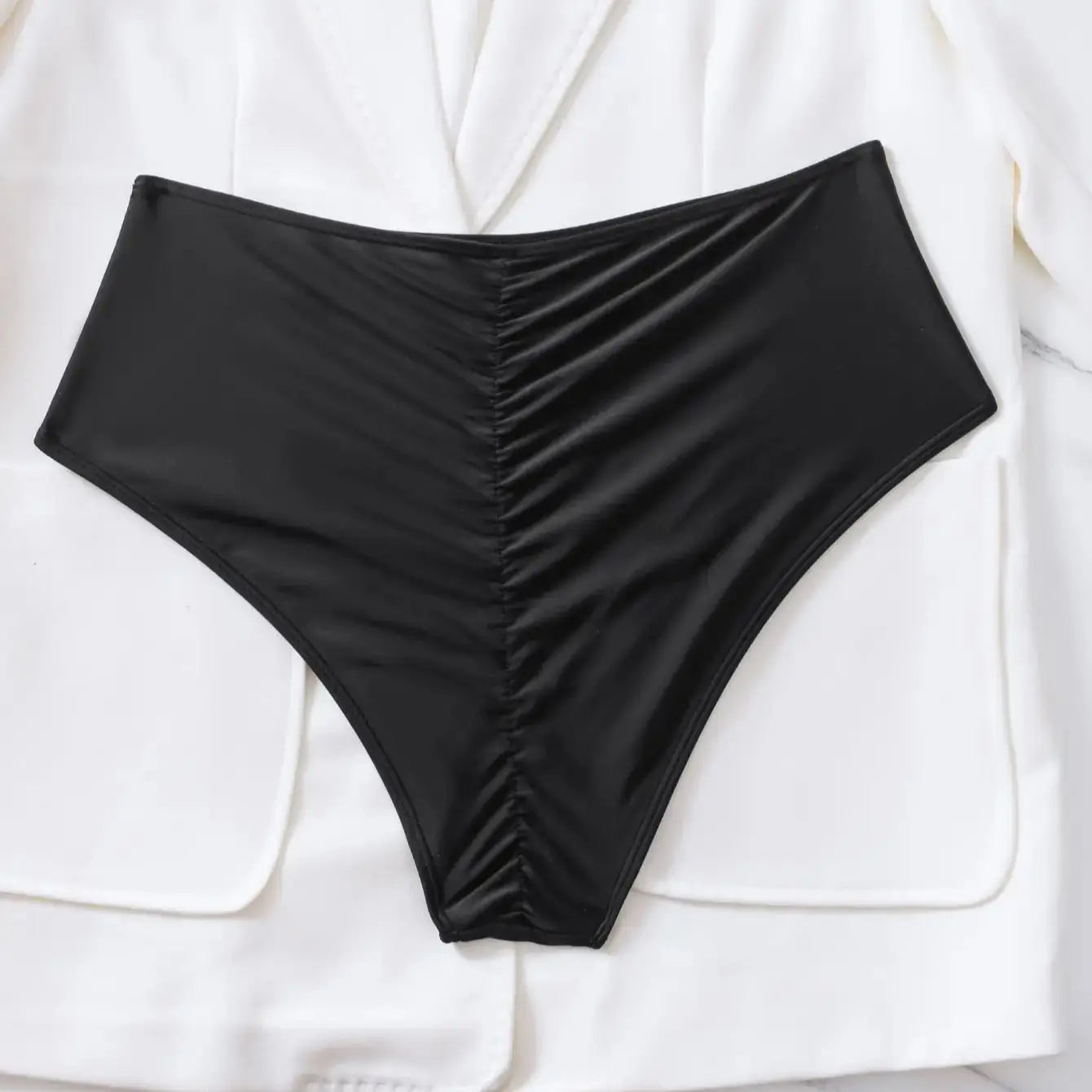 Pantaloncini da spiaggia da donna in puro colore push up a vita alta pantaloni corti a triangolo in tessuto tinta unita bikini design senso costume da bagno