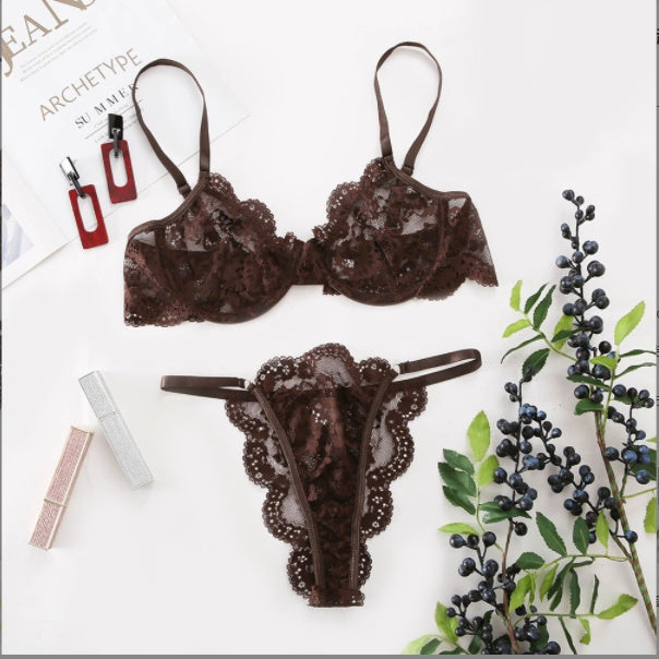 Abito da donna in pizzo con ferretto alla moda