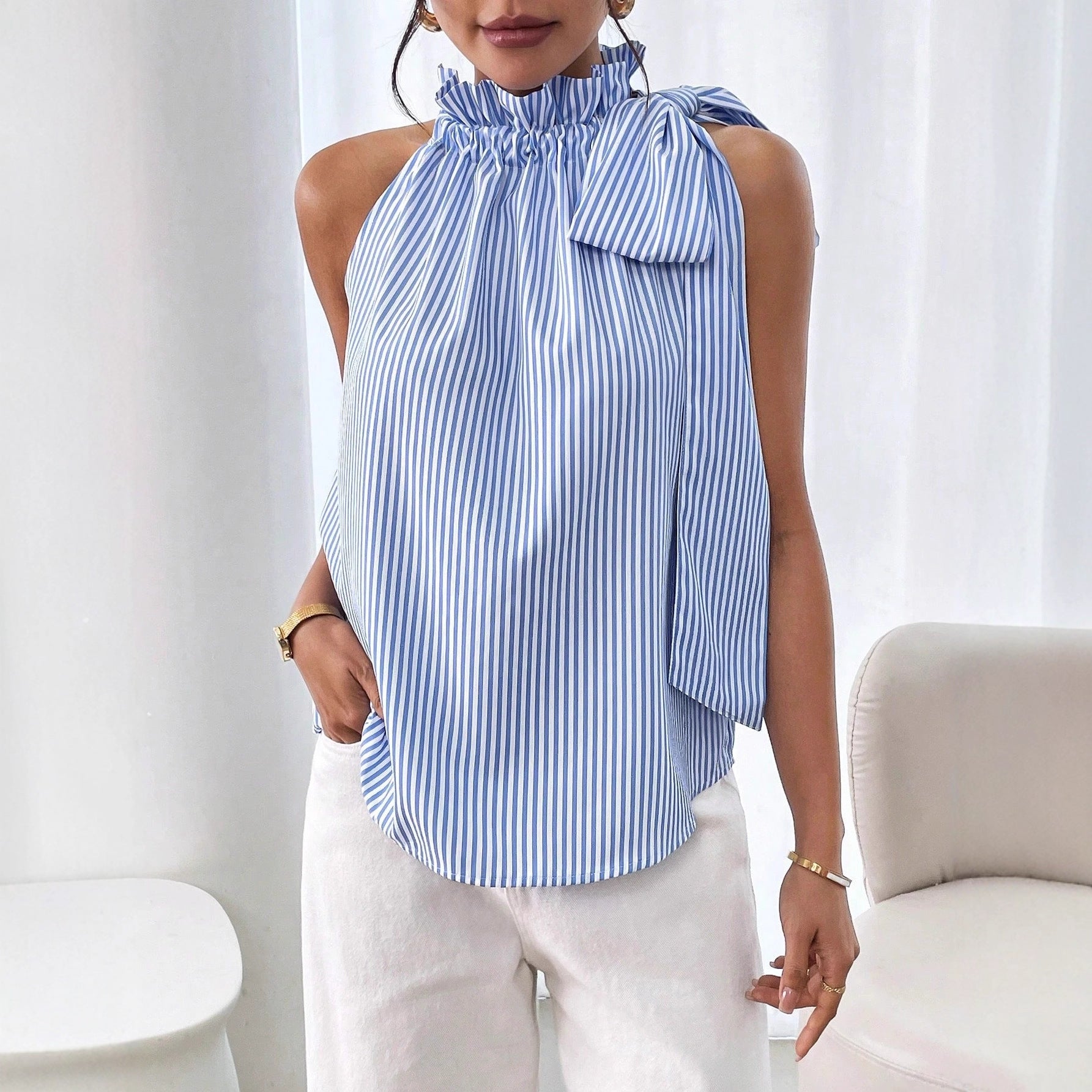 Stylish Minimalist And Relaxed Fit Sleeveless Top For Women