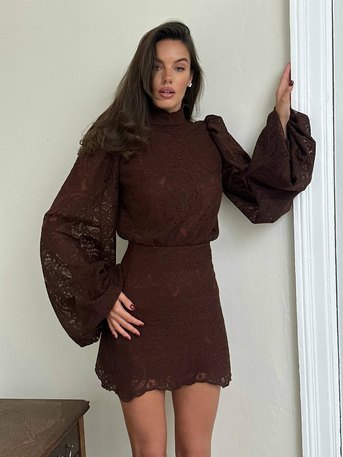 Womens Fashion Two-Piece Set Lantern-Sleeve Turtleneck Lace Top And Bottom