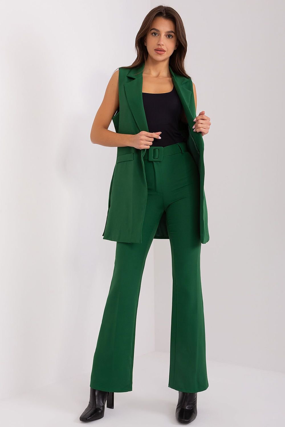 Women trousers model 187462 Italy Moda