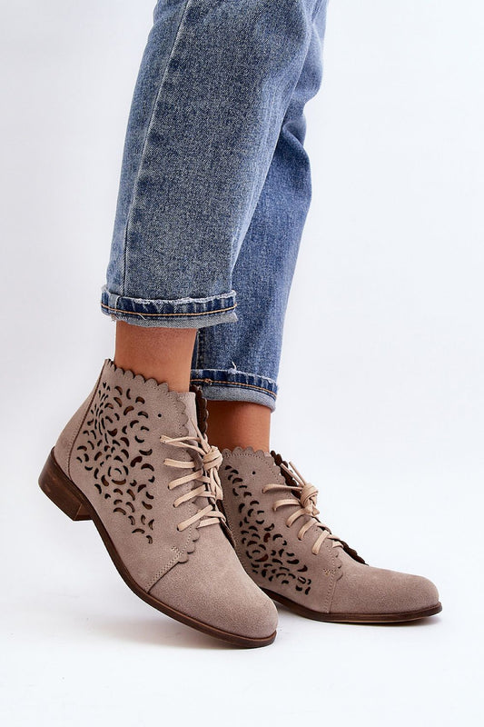 Boots model 191869 Step in style