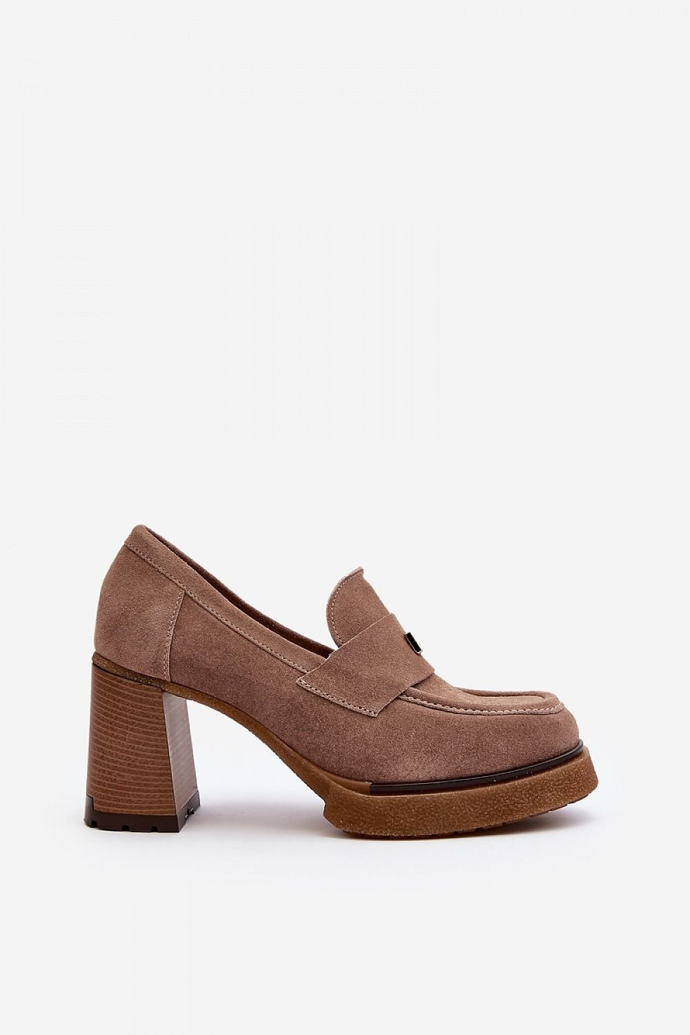 Heeled low shoes model 192295 Step in style
