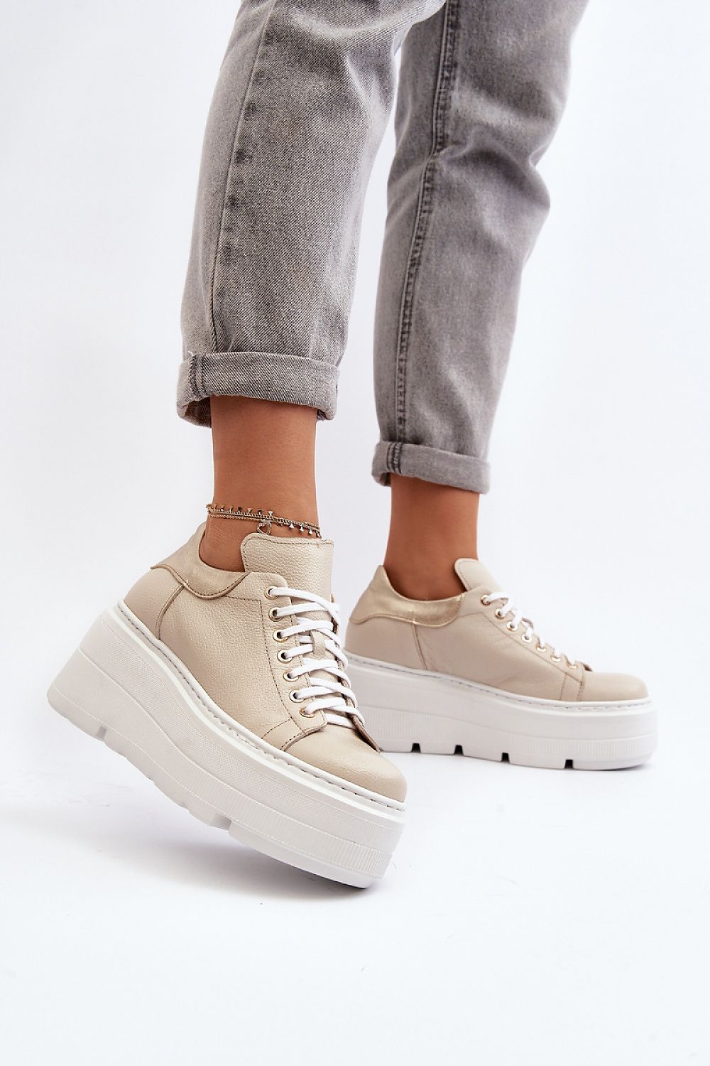  Sport Shoes model 192313 Step in style 