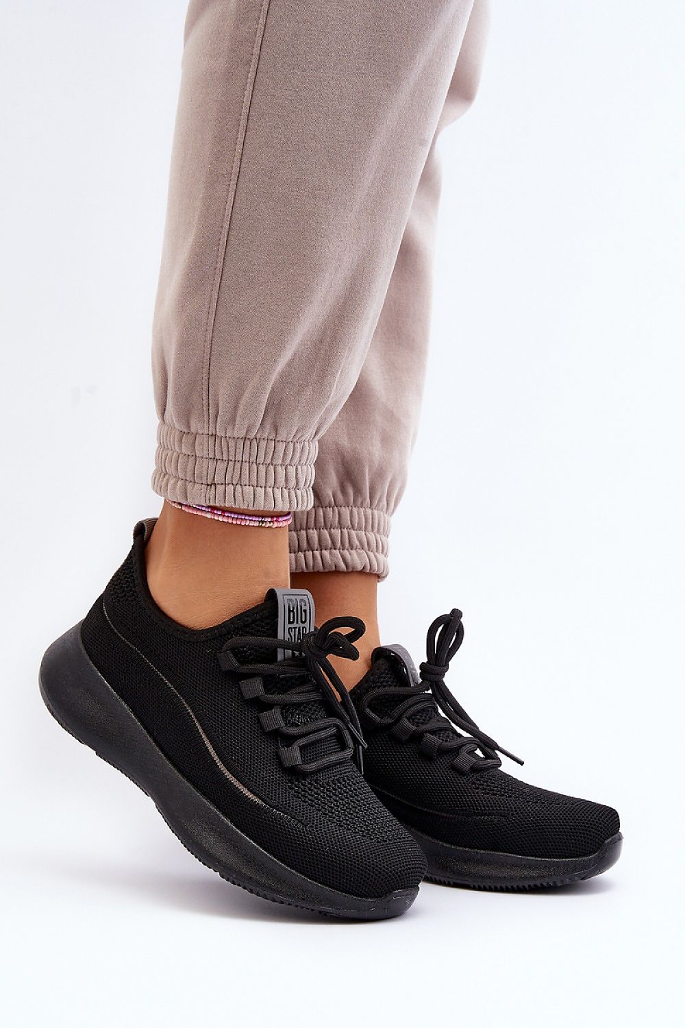  Sport Shoes model 193528 Step in style 