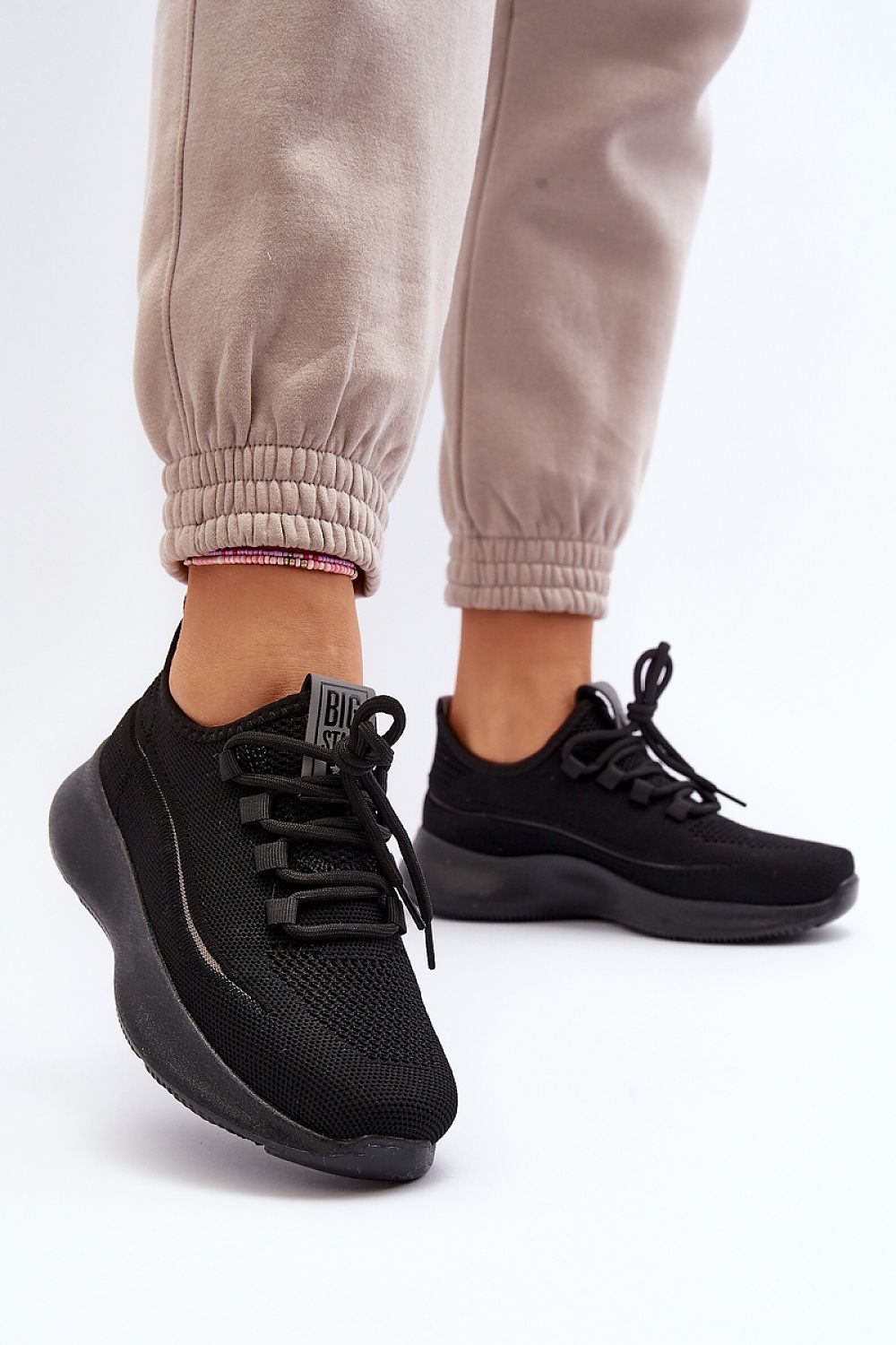  Sport Shoes model 193528 Step in style 