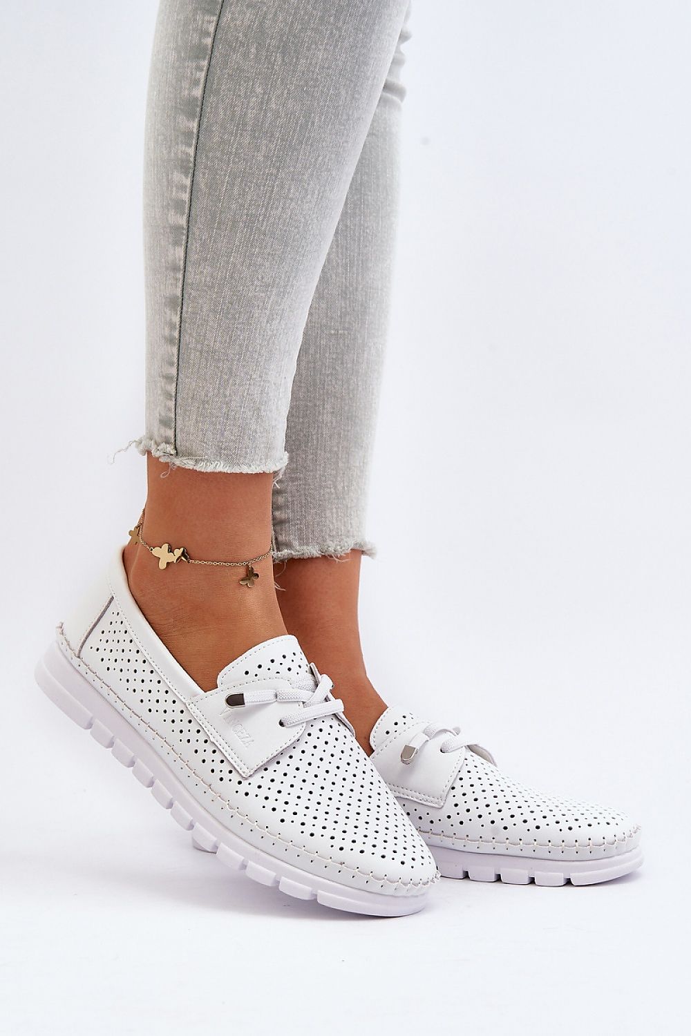  Low Shoes model 193931 Step in style 