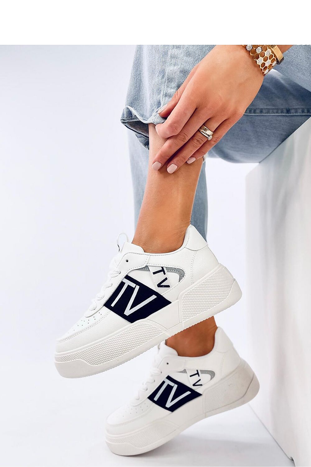  Sport Shoes model 194048 Inello 