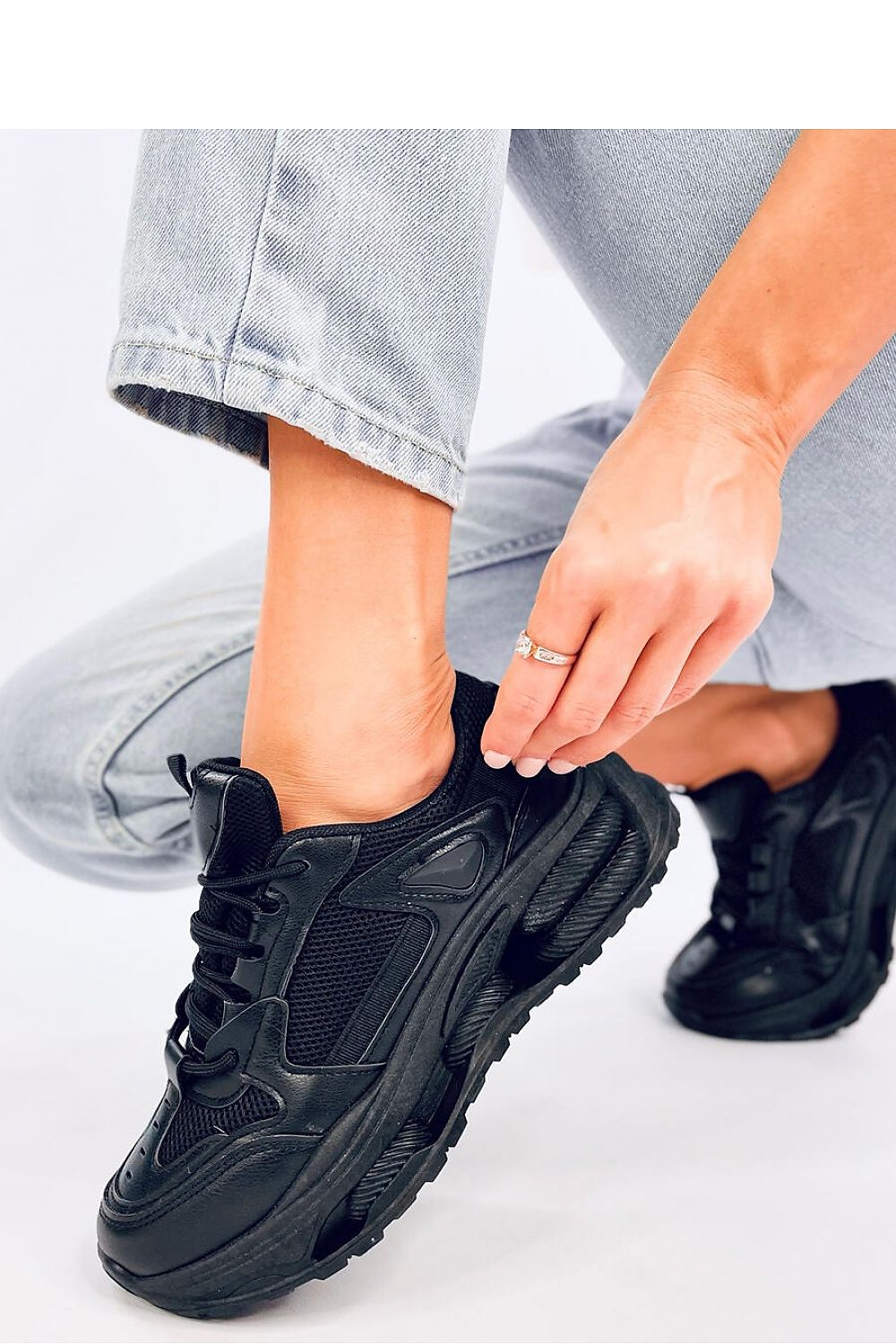  Sport Shoes model 194245 Inello 