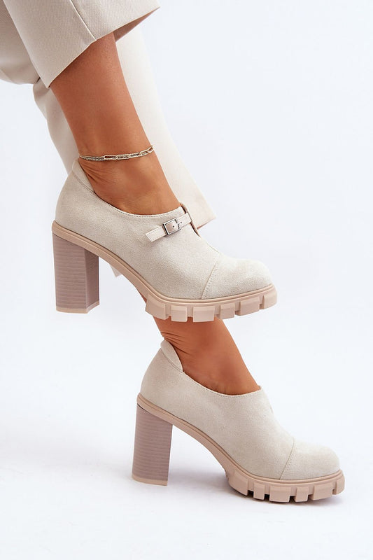  Heeled low shoes model 194702 Step in style 