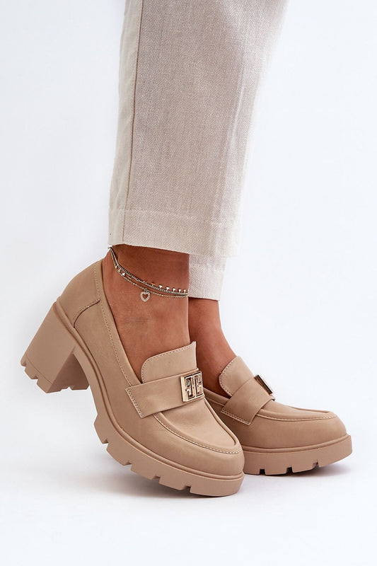  Heeled low shoes model 195402 Step in style 