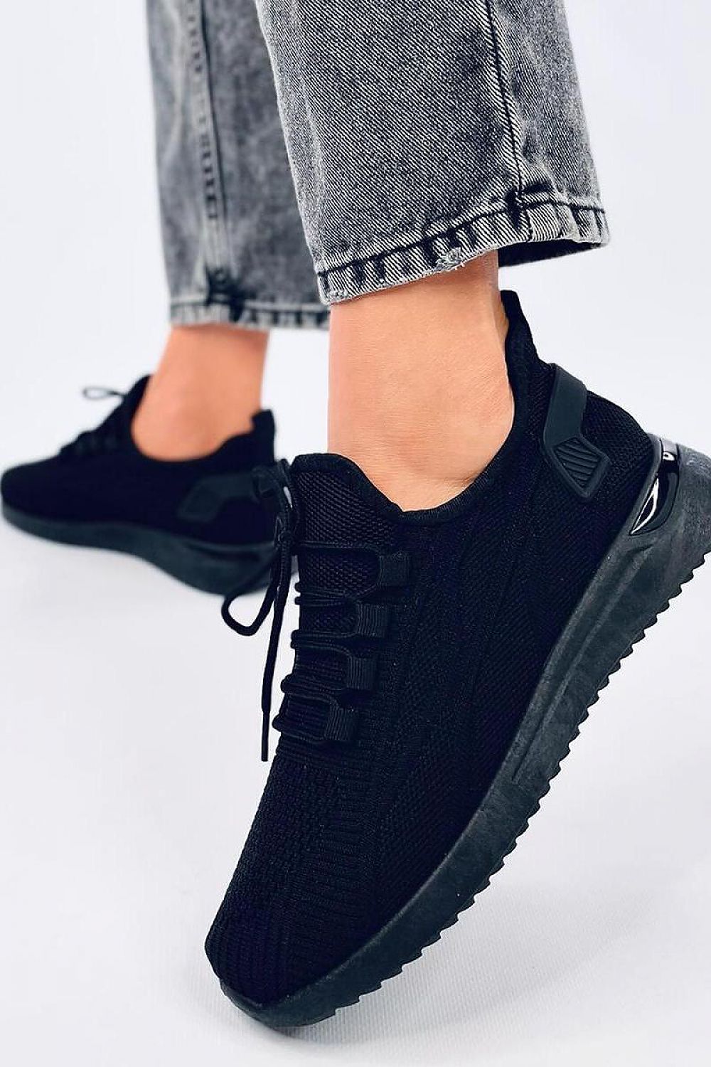  Sport Shoes model 196000 Inello 