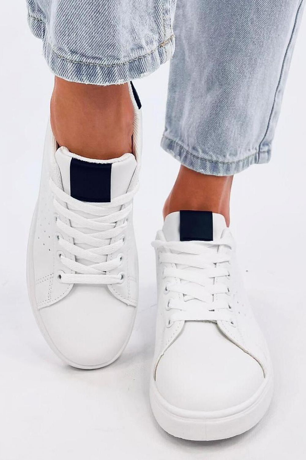  Sport Shoes model 196051 Inello 