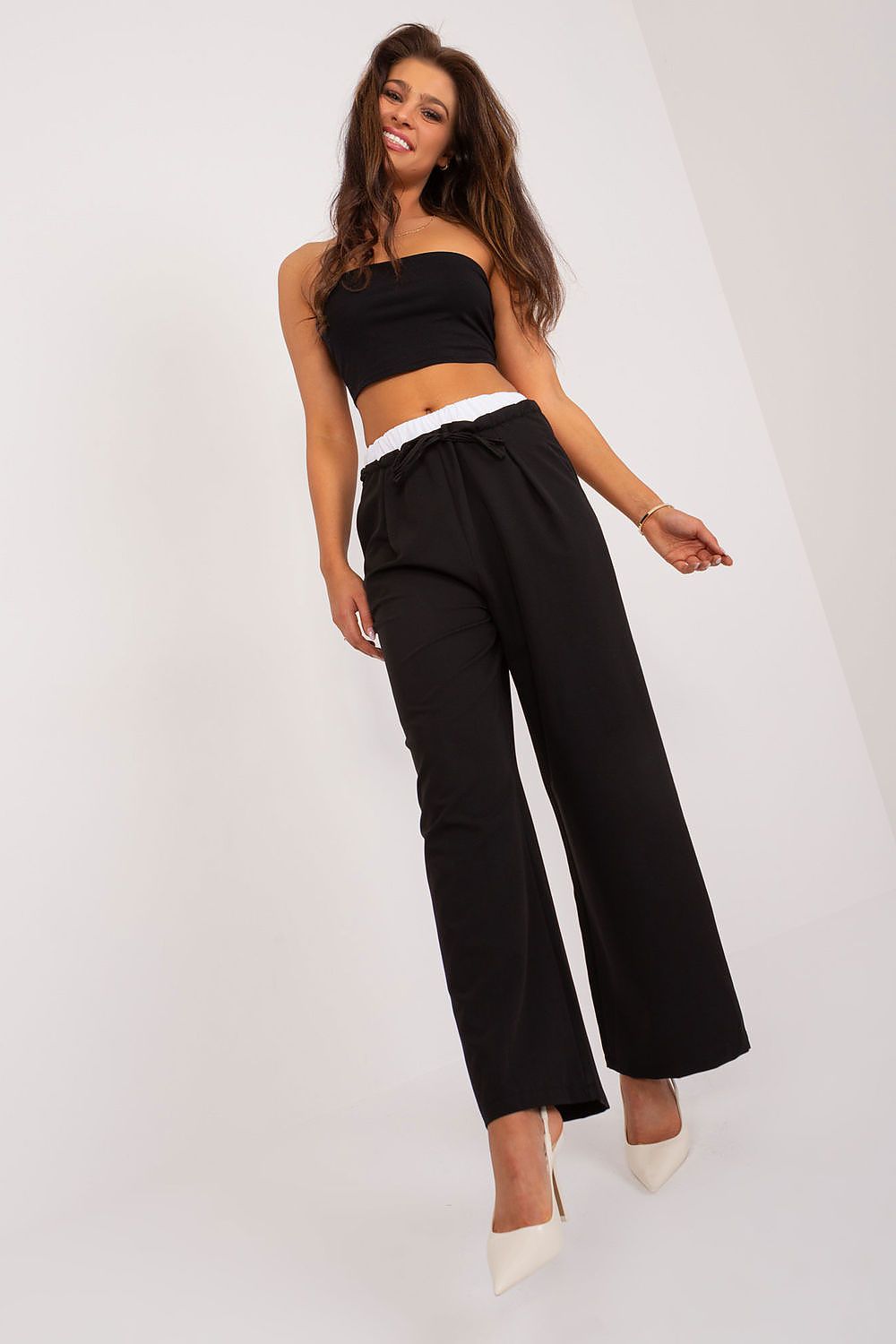  Women trousers model 196173 Italy Moda 