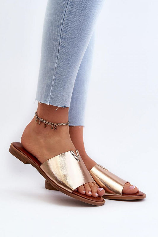  Flip-flops model 196341 Step in style 