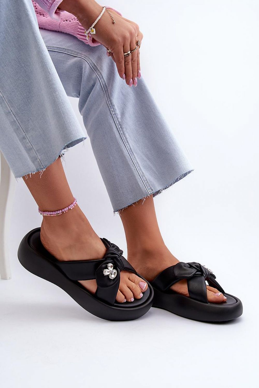  Flip-flops model 196419 Step in style 