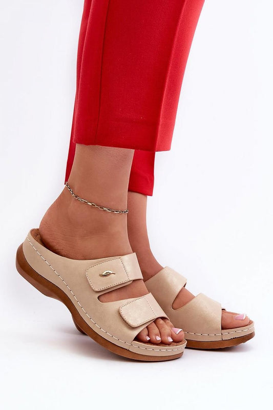  Flip-flops model 197249 Step in style 