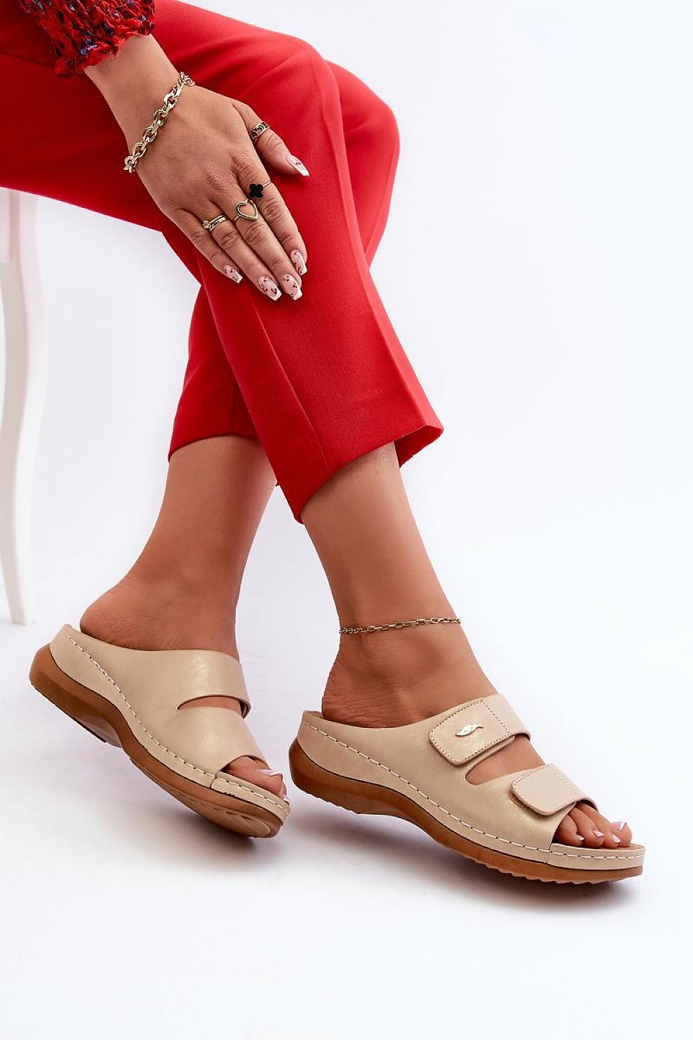  Flip-flops model 197249 Step in style 