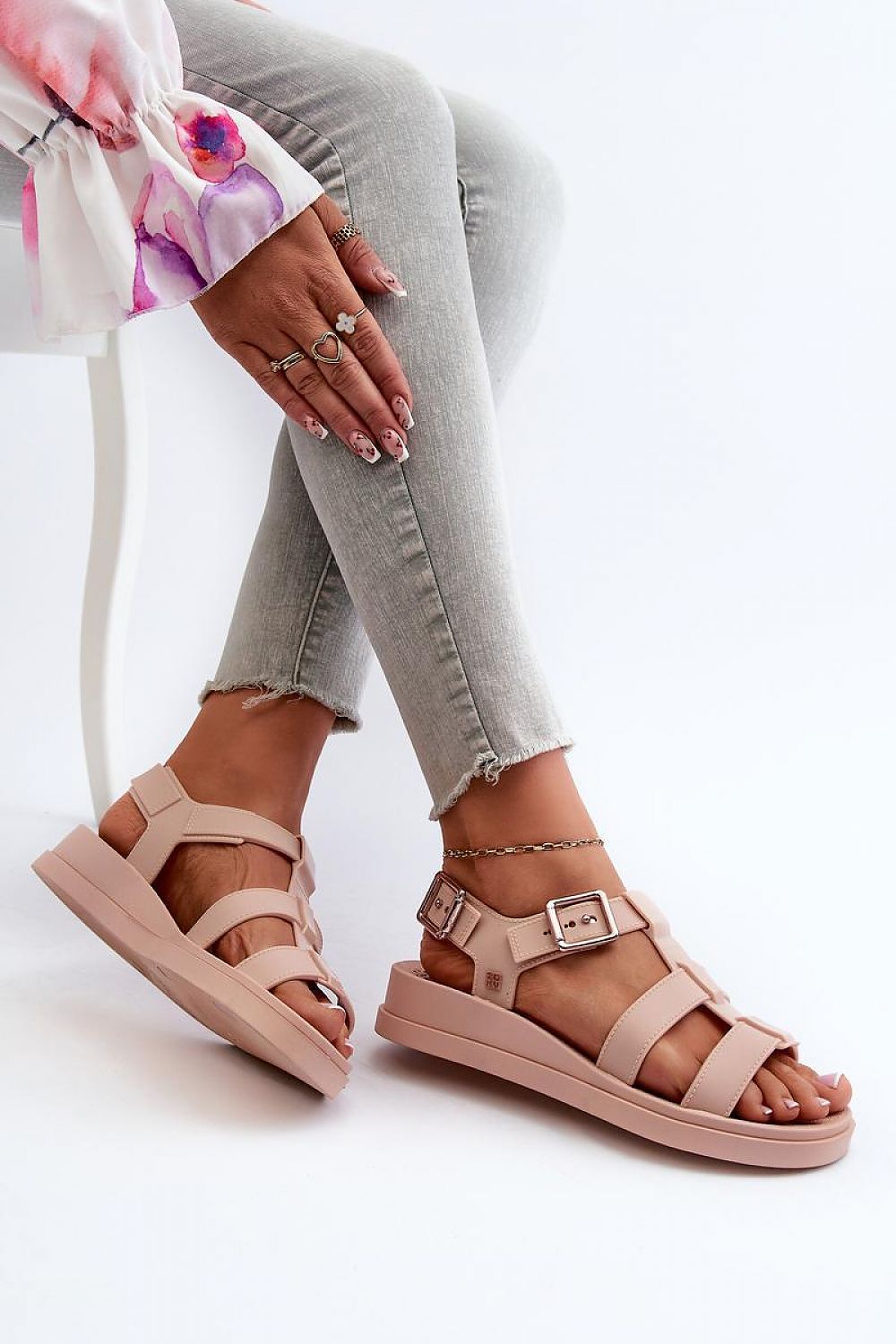  Buskin model 197579 Step in style 