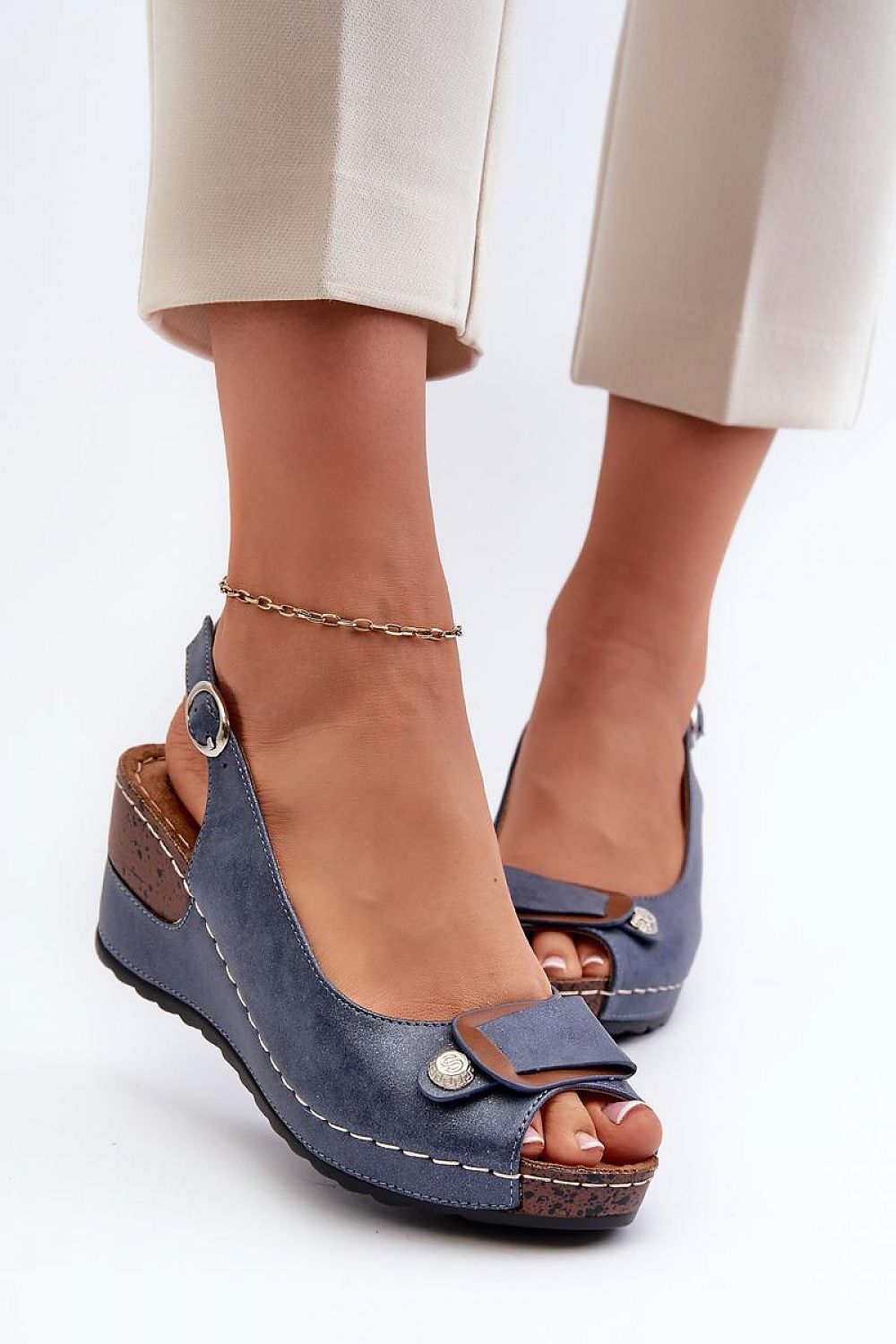  Buskin model 197716 Step in style 