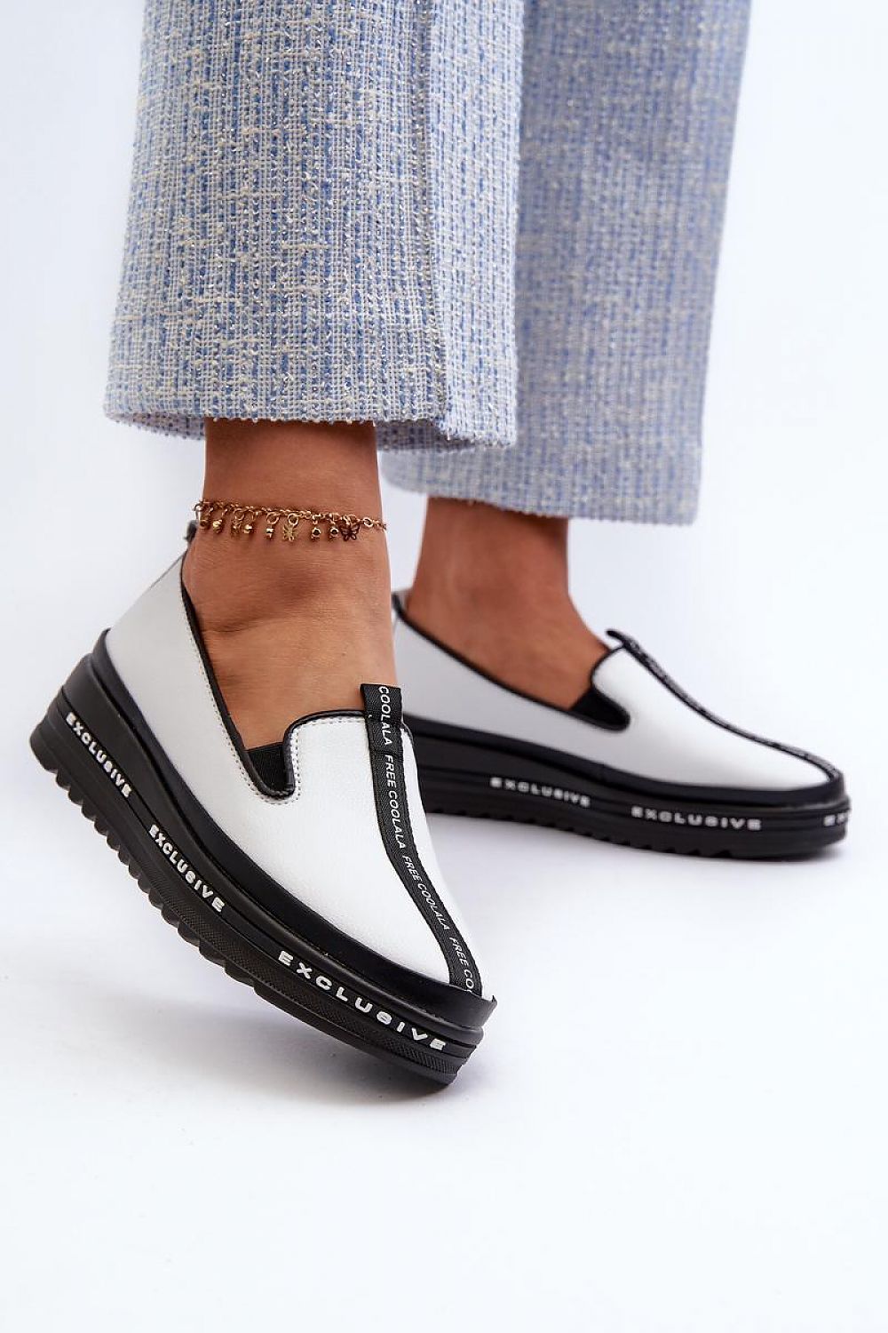  Low Shoes model 198012 Step in style 