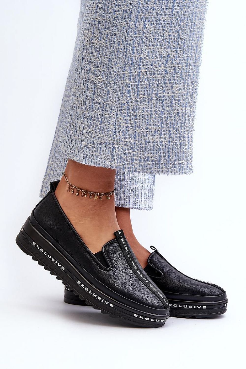  Low Shoes model 198013 Step in style 