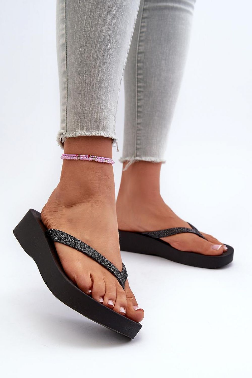  Japanese flip-flops model 198035 Step in style 