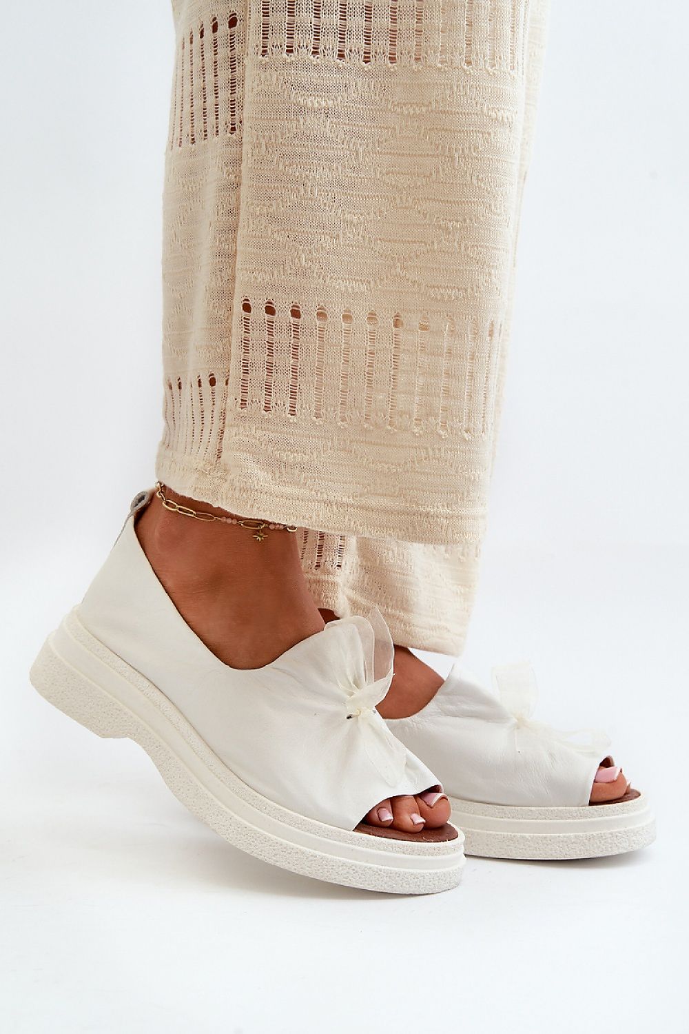  Sandals model 198402 Step in style 