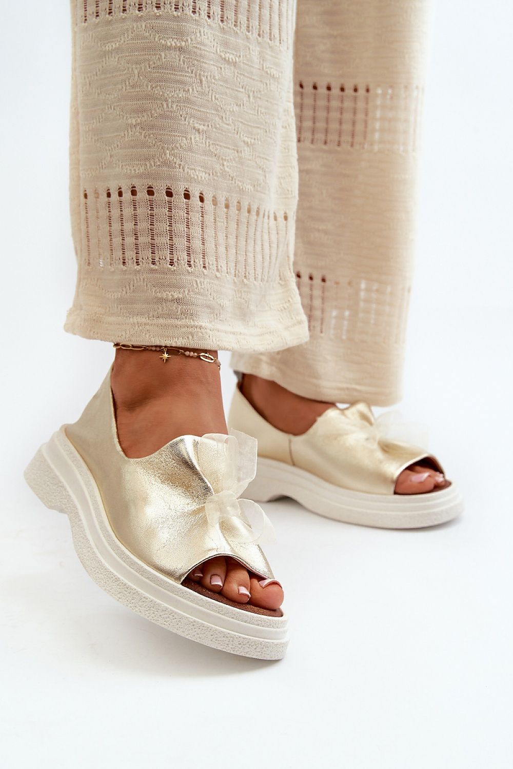  Sandals model 198404 Step in style 