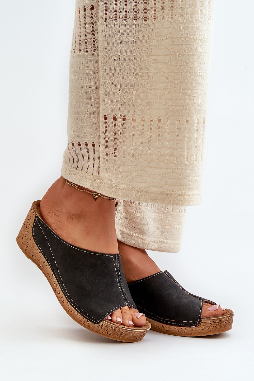  Flip-flops model 198462 Step in style 