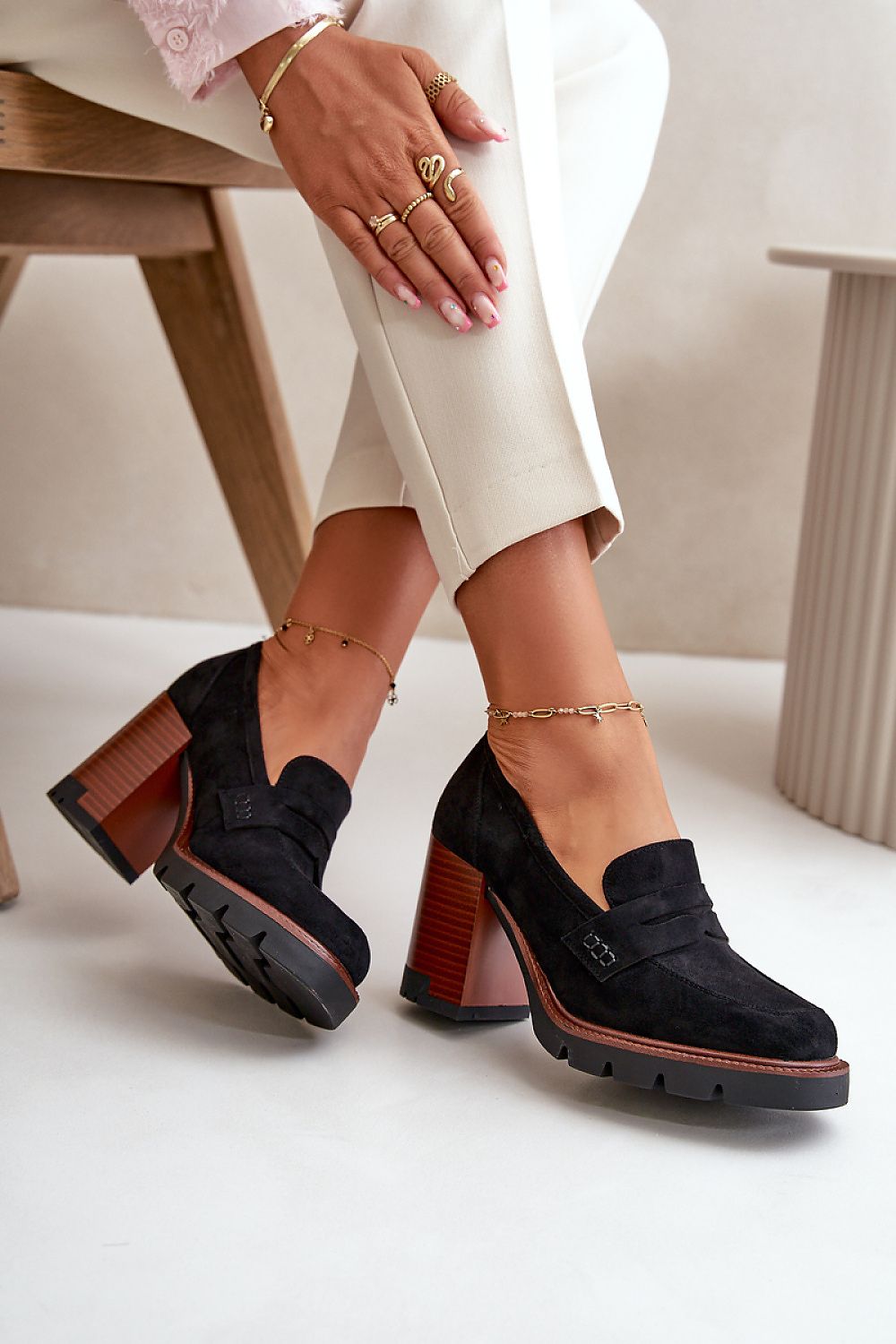  Heeled low shoes model 199177 Step in style 
