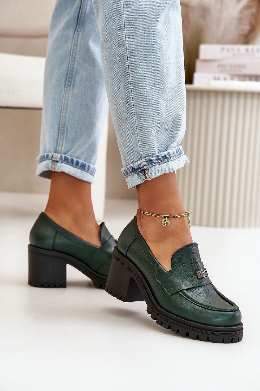  Heeled low shoes model 199316 Step in style 
