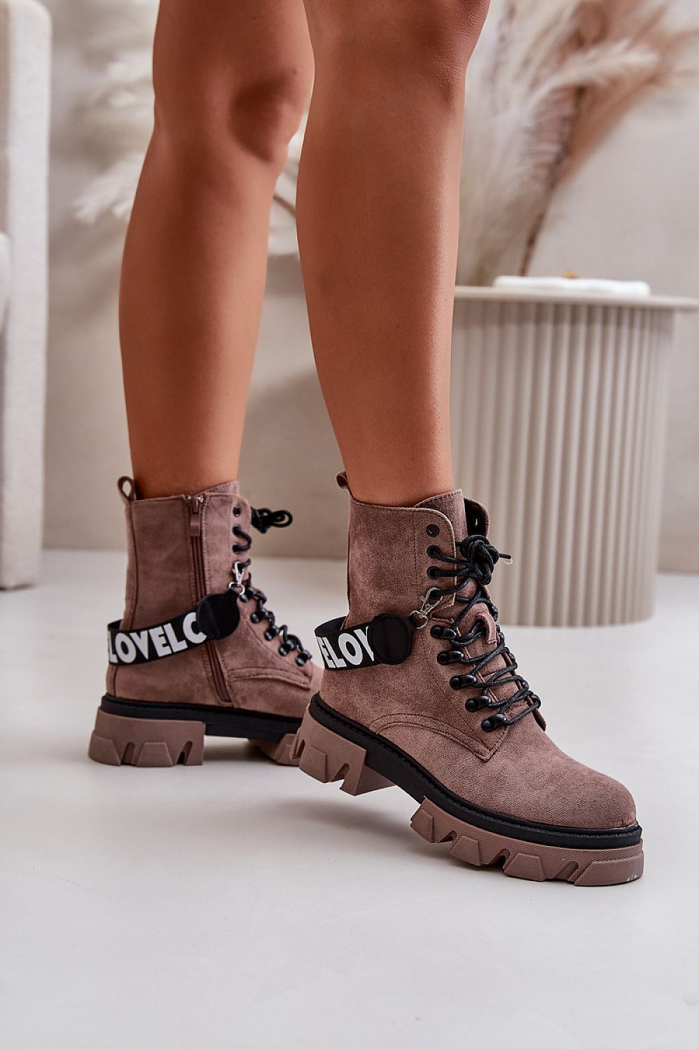  Bootie model 199850 Step in style 