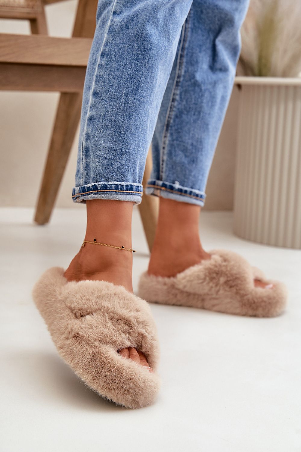  Slippers model 199896 Step in style 