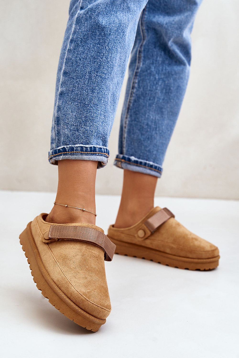  Slippers model 200118 Step in style 