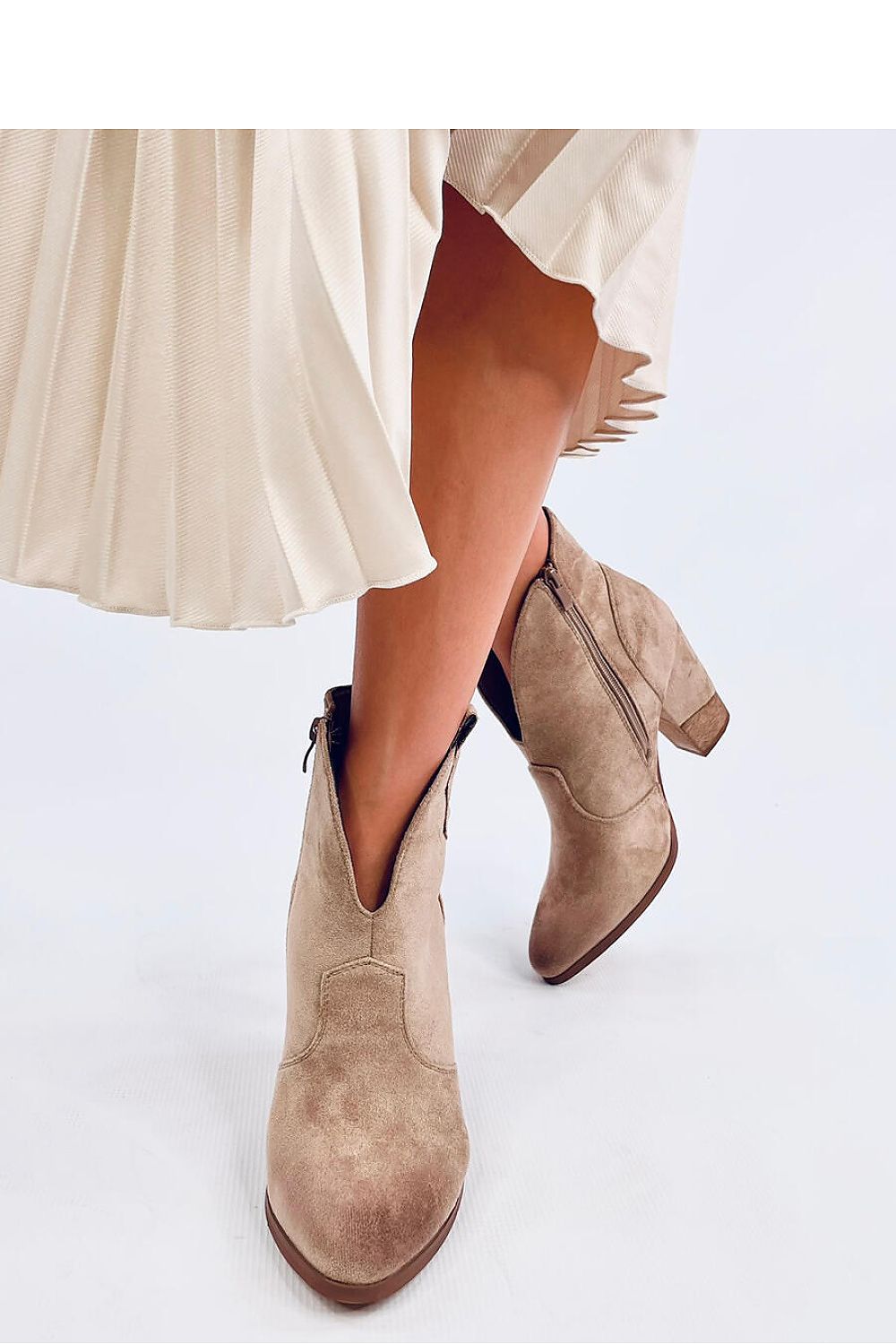  Heel boots model 200608 Inello 