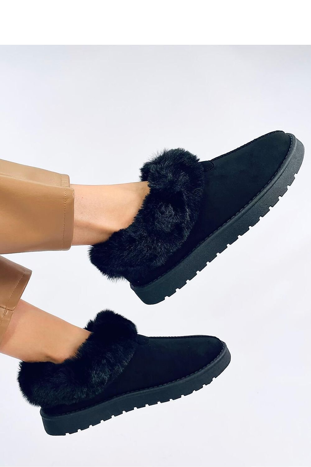  Slippers model 200629 Inello 